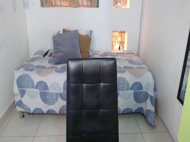 Live sex webcam photo for nicollewalton #264639286