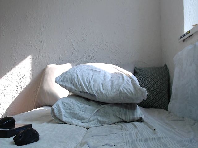 Live sex webcam photo for Marina1995d #255351337