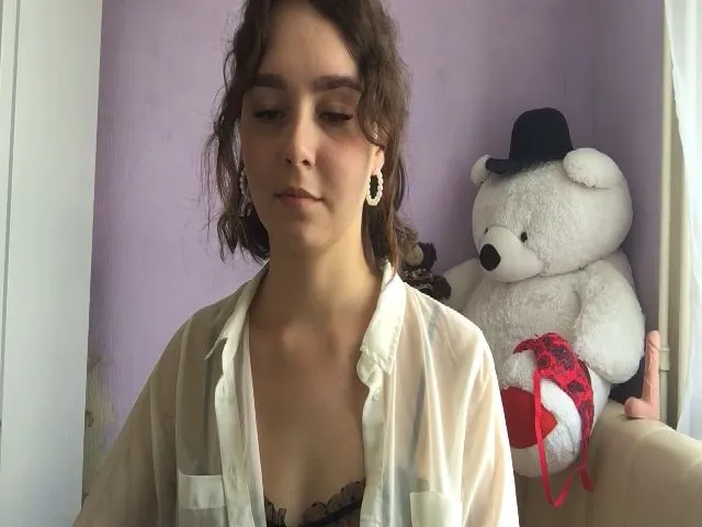 Live sex webcam photo for SmilingAlis #261281117