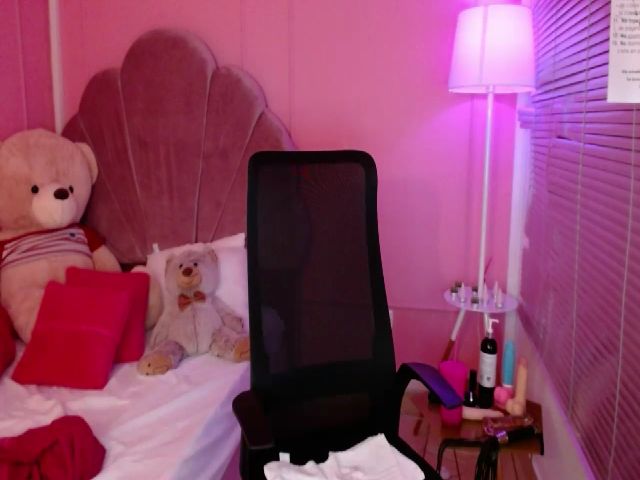 Live sex webcam photo for Diane_sinn #252908411