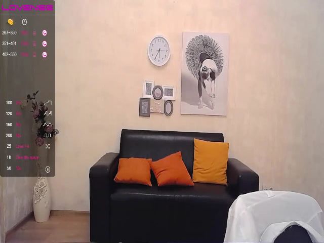 Live sex webcam photo for Mira_Mooree #262118248