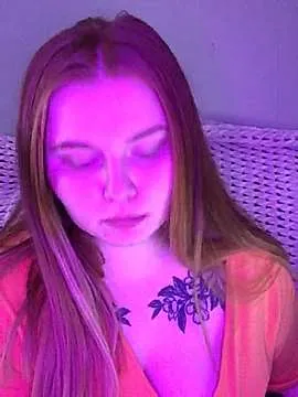 Live sex webcam photo for lili_ginger #244684520