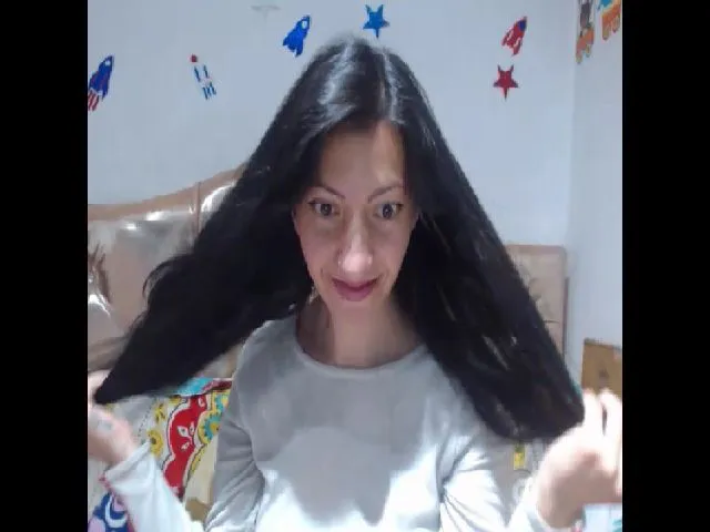 Live sex webcam photo for Kaymilf #252667389