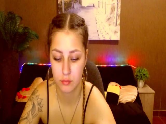 Live sex webcam photo for MsDream_ #261425954