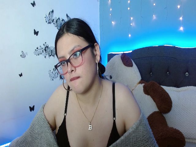 Live sex webcam photo for Angel_Ch #263990892