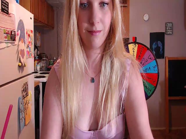 Live sex webcam photo for Happily_Sweet #260132326