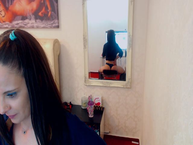Live sex webcam photo for AlishaPacari #253224367