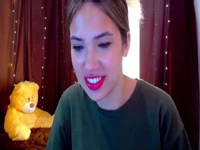 Live sex webcam photo for LovellyRima__ #258111863