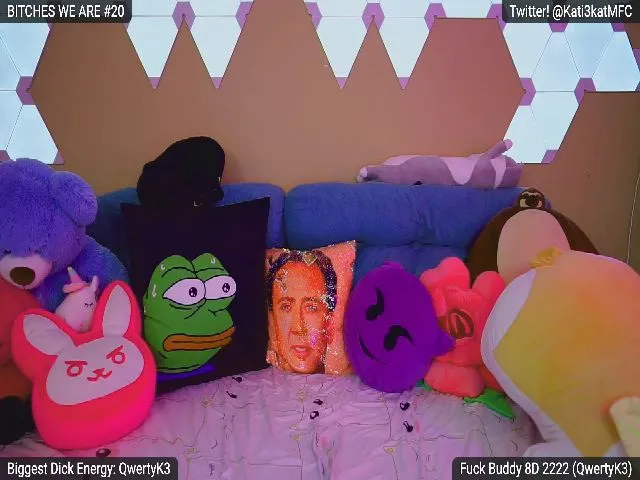 Live sex webcam photo for Kati3kat #254408481
