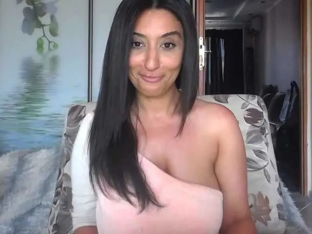 Live sex webcam photo for milanosssss #248045372