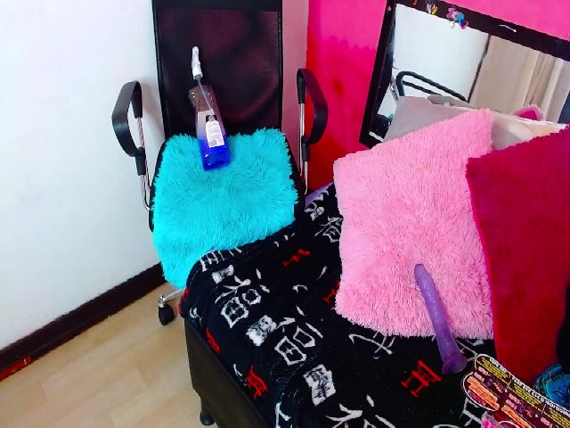 Live sex webcam photo for Juliia_sweet #258827680