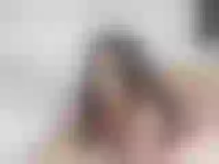 Live sex webcam photo for SarahSahara2 #240625549