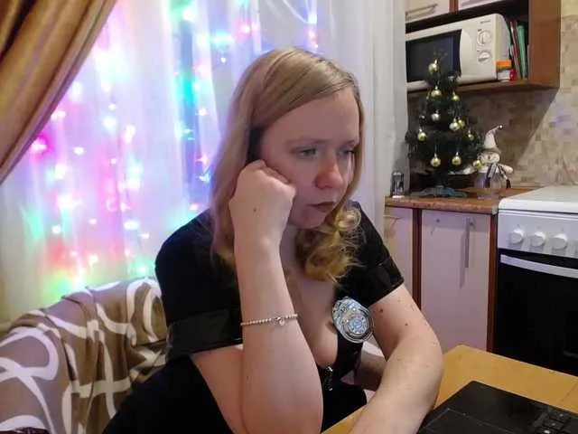 Live sex webcam photo for Fortuna3106 #240974074