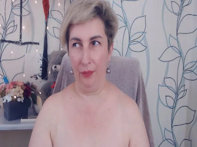 Live sex webcam photo for DepravedMadam #253712130