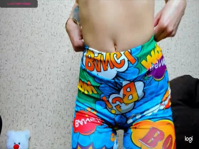 Live sex webcam photo for lilydavra #261835935