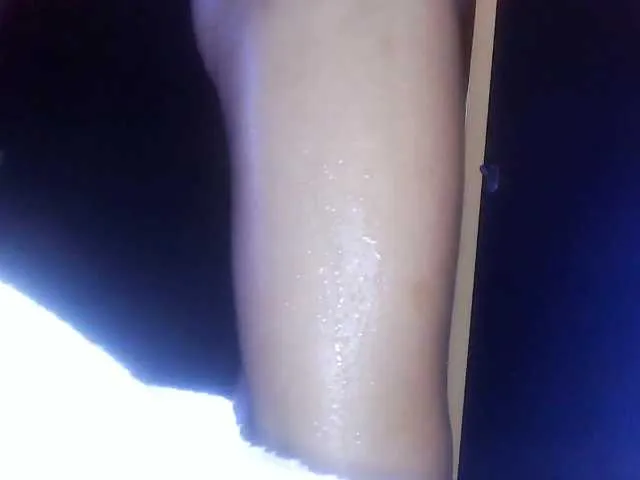 Live sex webcam photo for Caroline134 #262863421