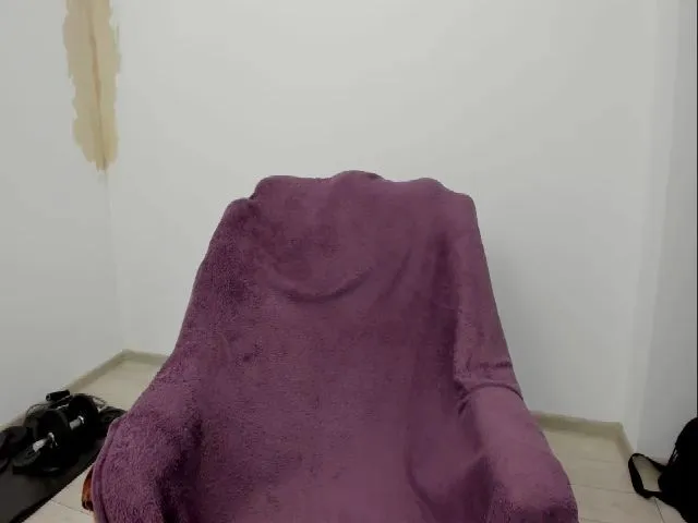 Live sex webcam photo for araseliarambu #260464122