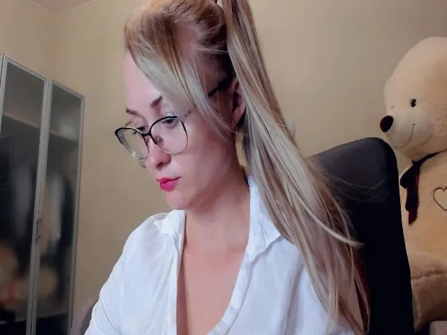 Live sex webcam photo for Mistress_Eva_ #252324230