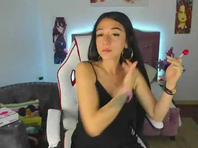 Live sex webcam photo for niidalee #256708353