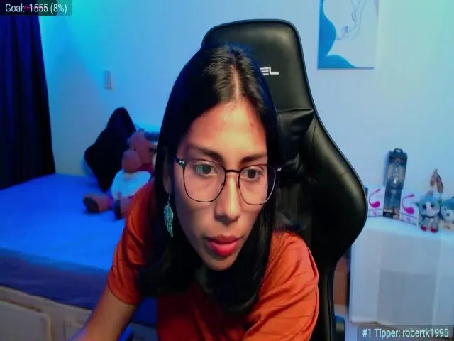 Live sex webcam photo for Turquesaxx #253581957