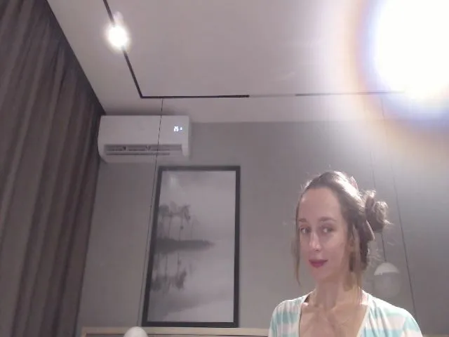 Live sex webcam photo for Innocent_Miss #253192753