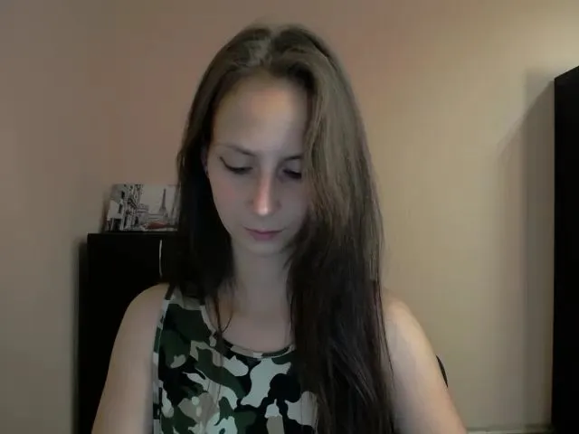 Live sex webcam photo for CuddliesNikki #254306628