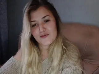 Live sex webcam photo for Milyusya #240636438