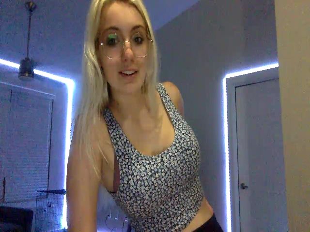 Live sex webcam photo for Sammy_gray #255017648