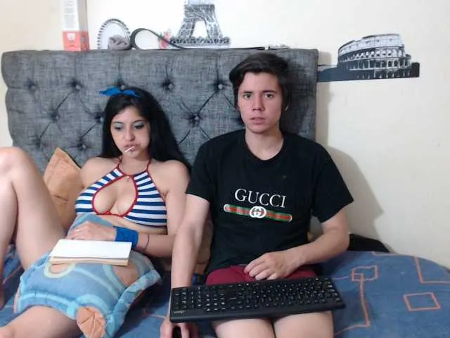 Live sex webcam photo for Emyandjackie #241199940