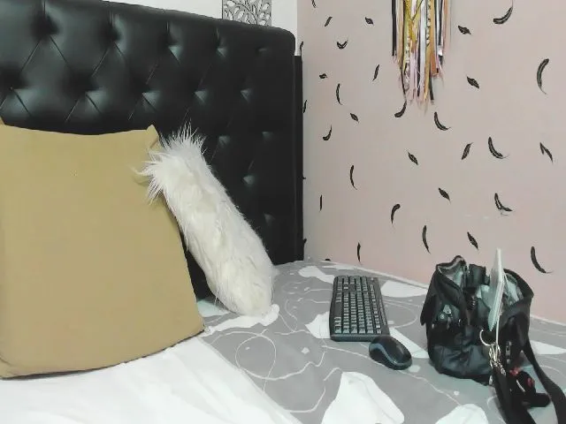 Live sex webcam photo for Tifany_Nolan #263792404