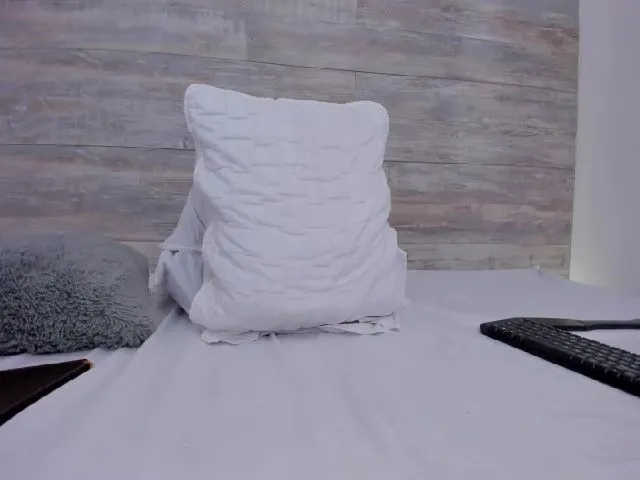 Live sex webcam photo for Skypiink #258691857