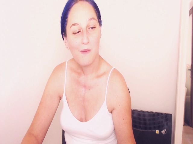 Live sex webcam photo for wetkittycum #257876515