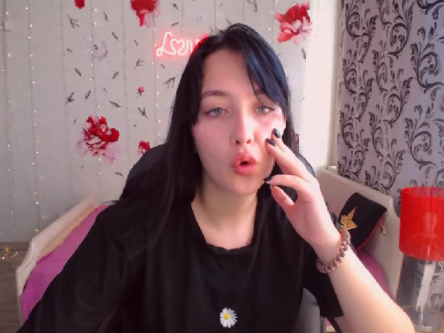 Live sex webcam photo for Vaness__A #263100082