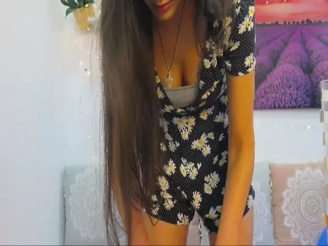 Live sex webcam photo for MaraW #264991914