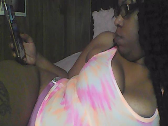 Live sex webcam photo for Pinkrackz100 #258058707