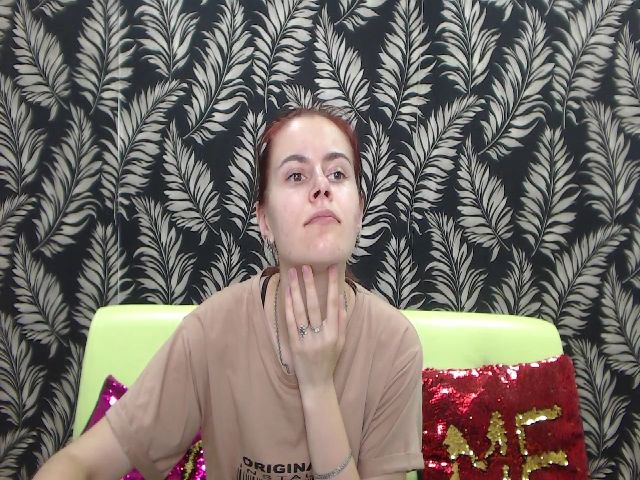 Live sex webcam photo for MollyTravis #262182615