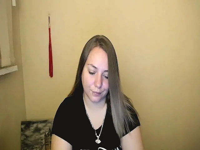 Live sex webcam photo for StellaJ_ #260522194