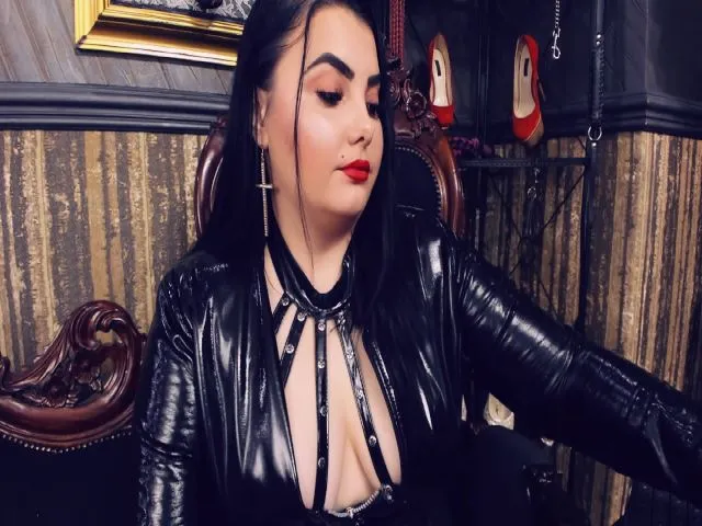 Live sex webcam photo for MelissaGlow #257505453