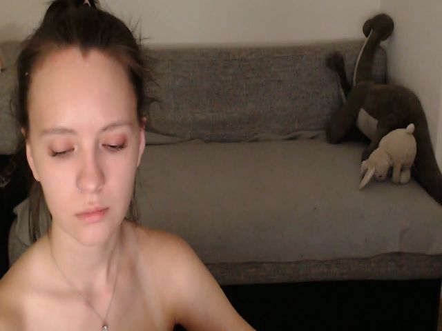 Live sex webcam photo for PollyYork #265096276