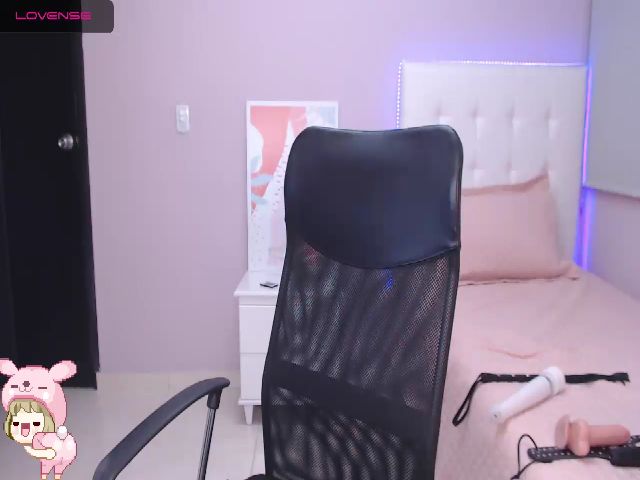 Live sex webcam photo for Melaniemiler #261754605