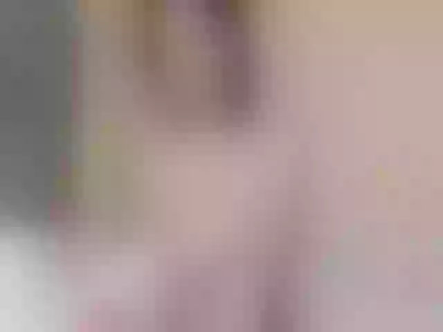 Live sex webcam photo for AliceQueeny #259253272