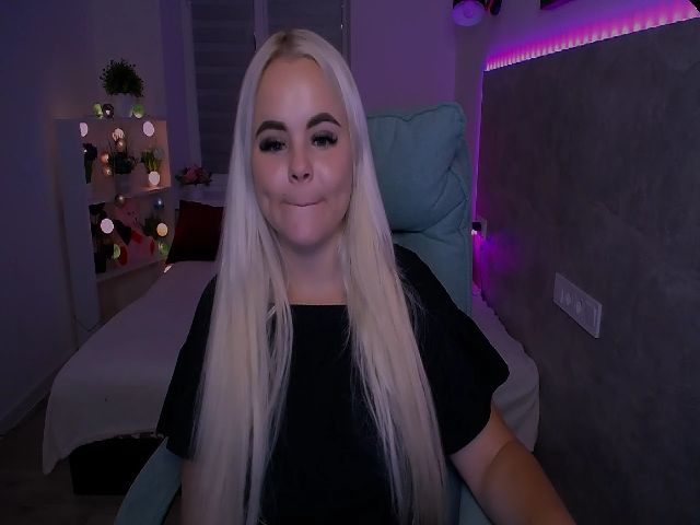 Live sex webcam photo for Jenni__fer #257771863