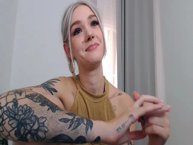 Live sex webcam photo for Karlee_Sweet #256876201