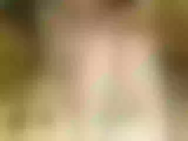 Live sex webcam photo for Luiziana111 #240959194