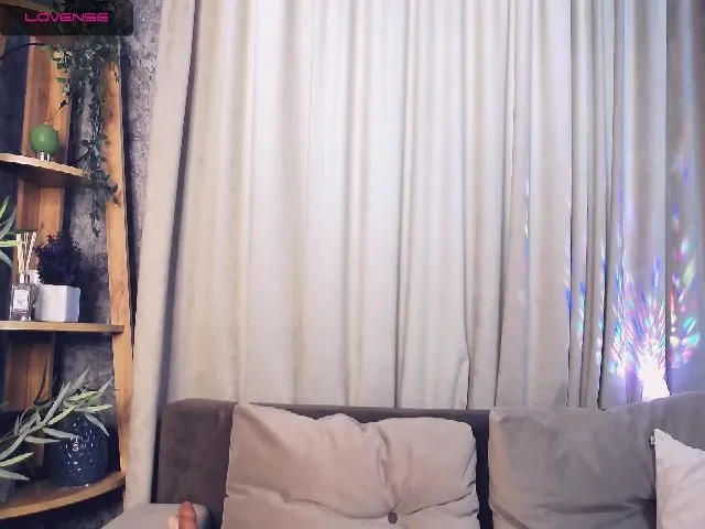 Live sex webcam photo for DakotaPie #258032107