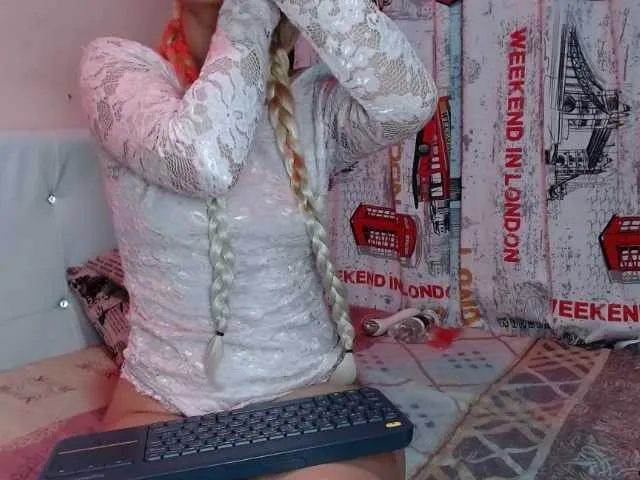 Live sex webcam photo for adri14-1 #250105248