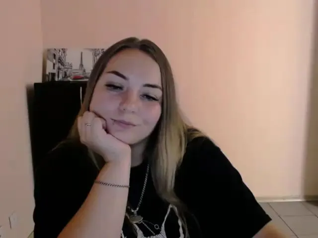 Live sex webcam photo for StellaJ_ #263302811