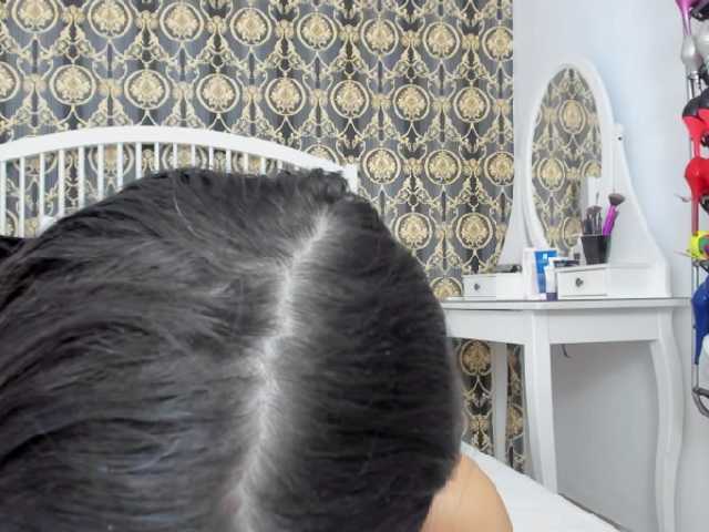 Live sex webcam photo for JuliaHayes90 #240914831