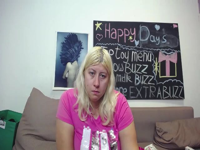 Live sex webcam photo for Kylie_Pag #259976488