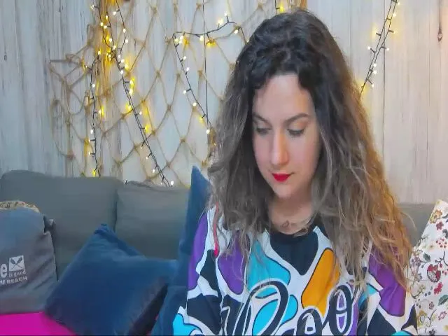 Live sex webcam photo for CurlyVibe #261642398